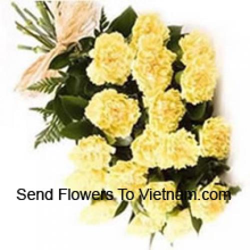 Cute 18 Yellow Carnations