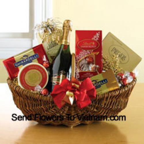 Traditional Snack and Wine Hamper